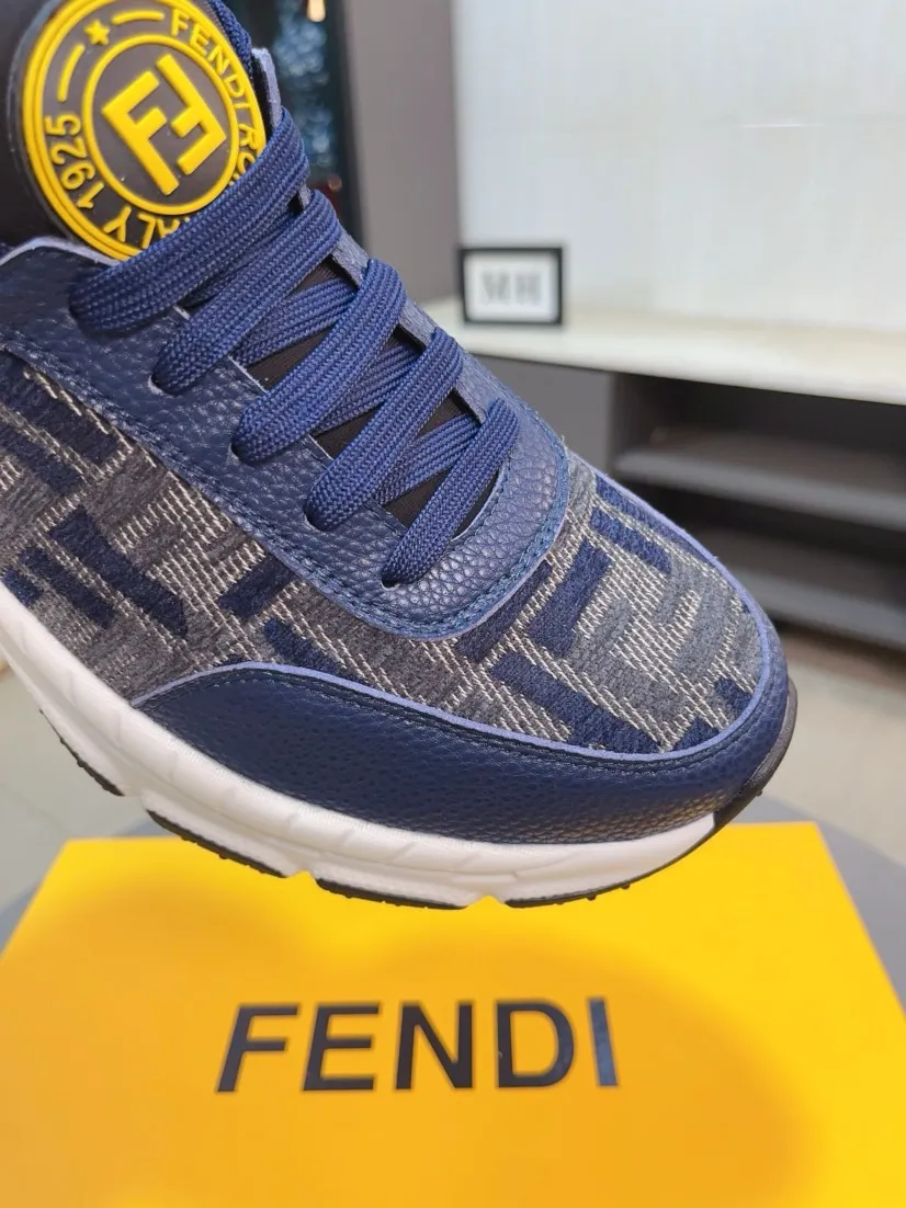 Men's Men's Shoes 💰458🌹🌹[fendi] Fendi's classic and comfortable men's, this complex sneaker is made of soft calfskin➕genuine leather lining➕original ultra-light rubber material with rough outsole. This unique light style is suitable for the casual and refined sensibility of this season. It is comfortable and natural on the feet. It is an everyday style for casual travel in autumn and winter! 38/44